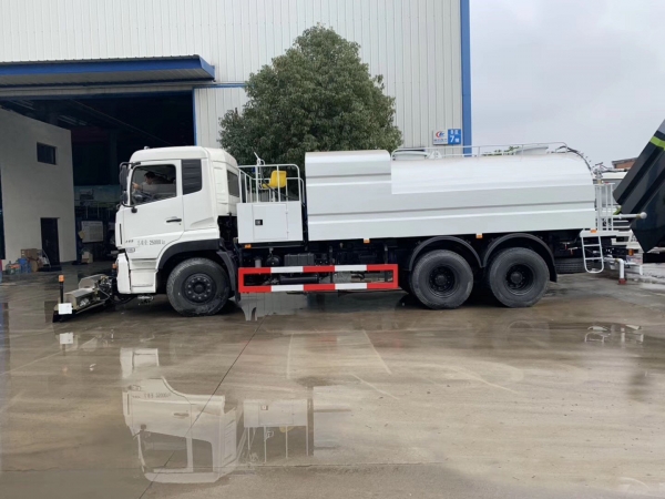 东风天龙后双桥13方路面清洗车