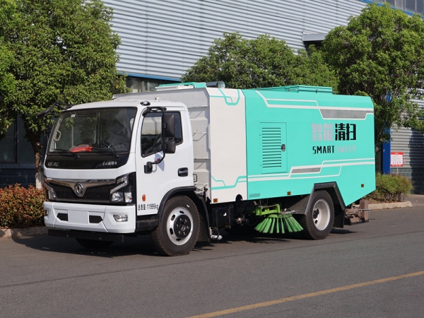 道路污染清除车/干湿两用吸尘车