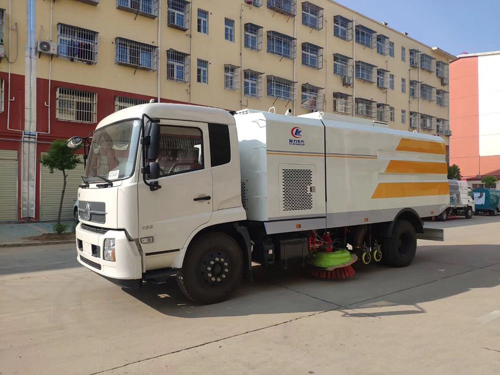 国六8方尘 东风天锦 干湿两用扫路车