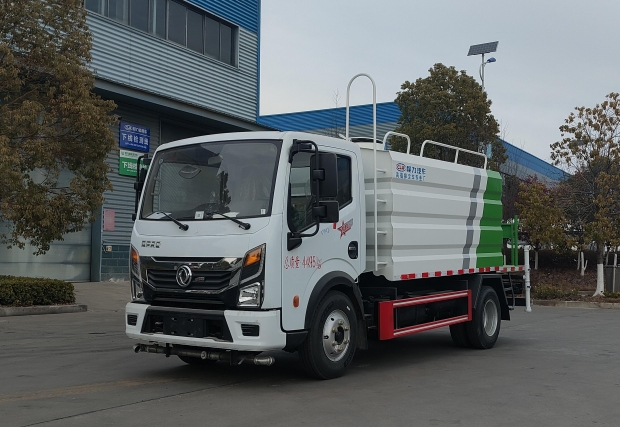 东风D6蓝牌7吨洒水车